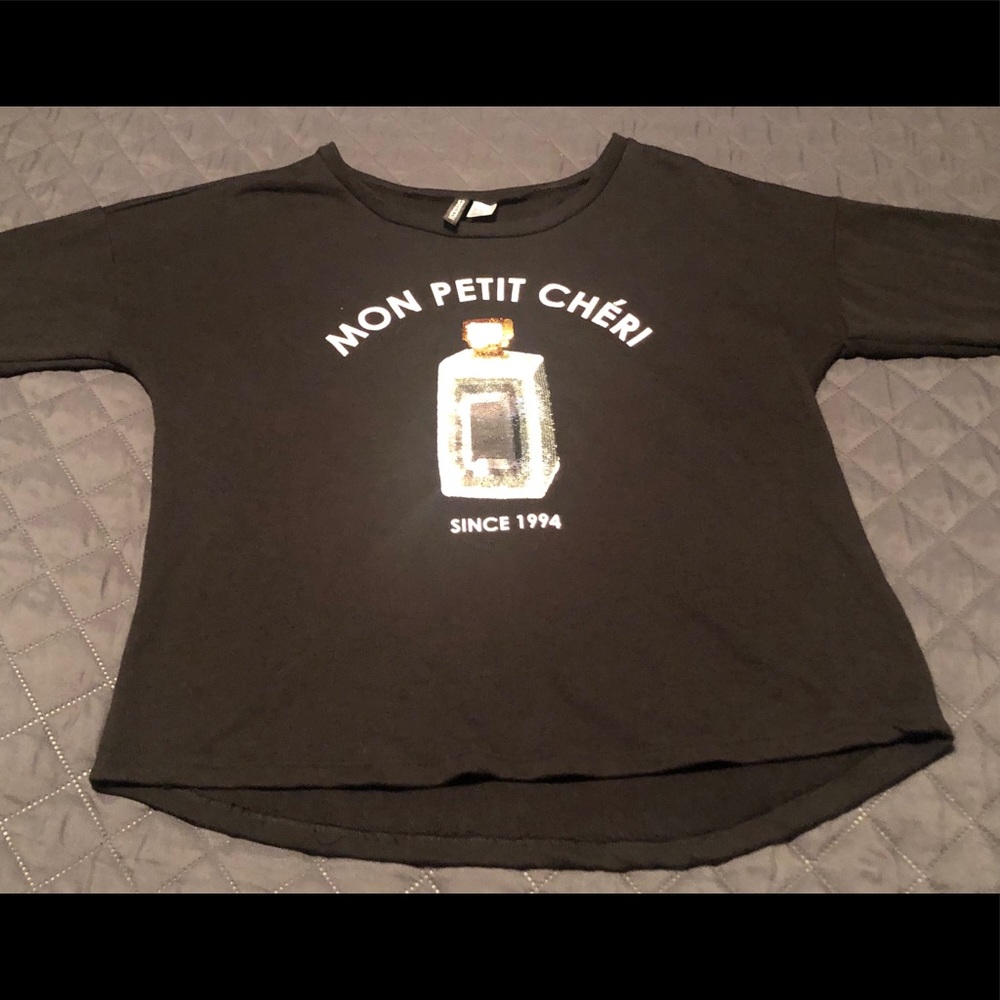Women’s sweatshirt